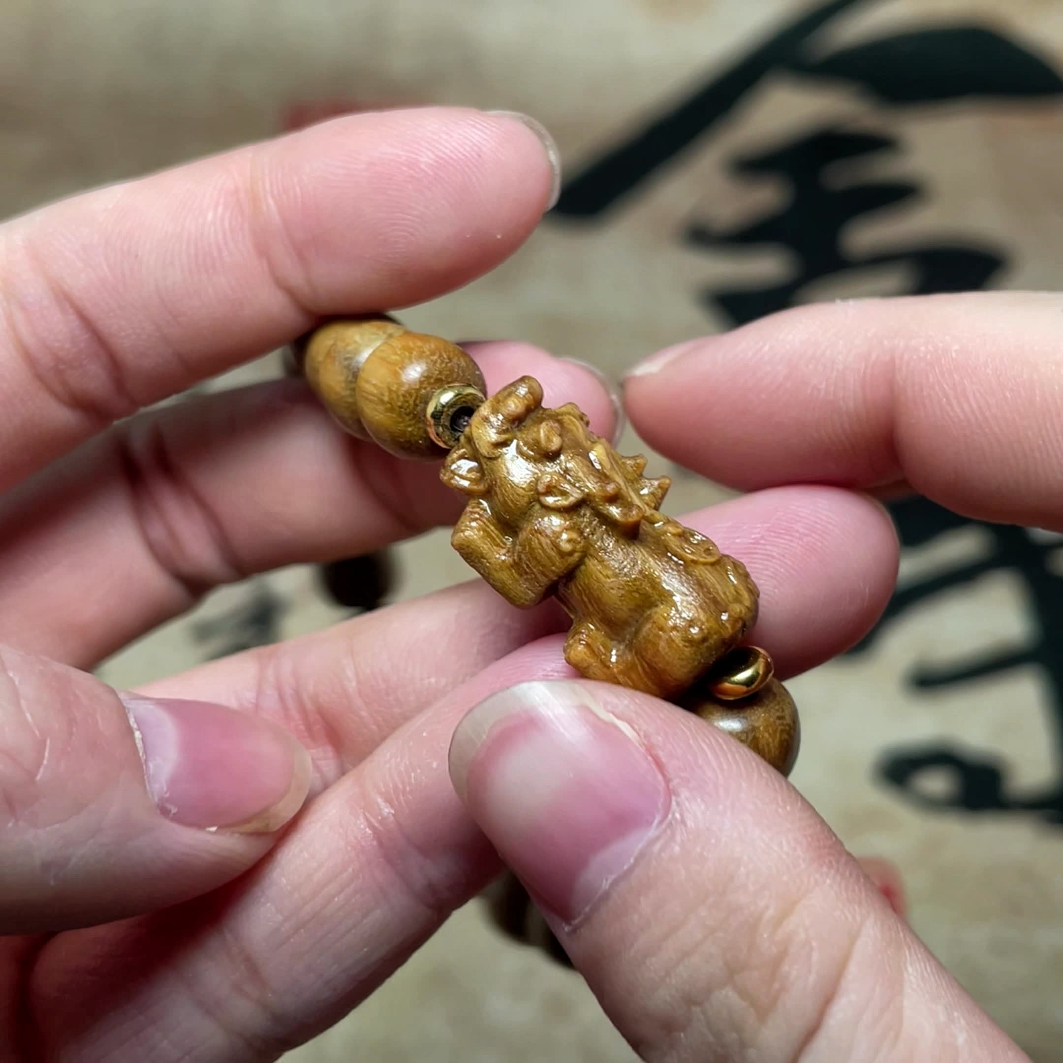Brazalete aromático de sándalo feng shui pixiu
