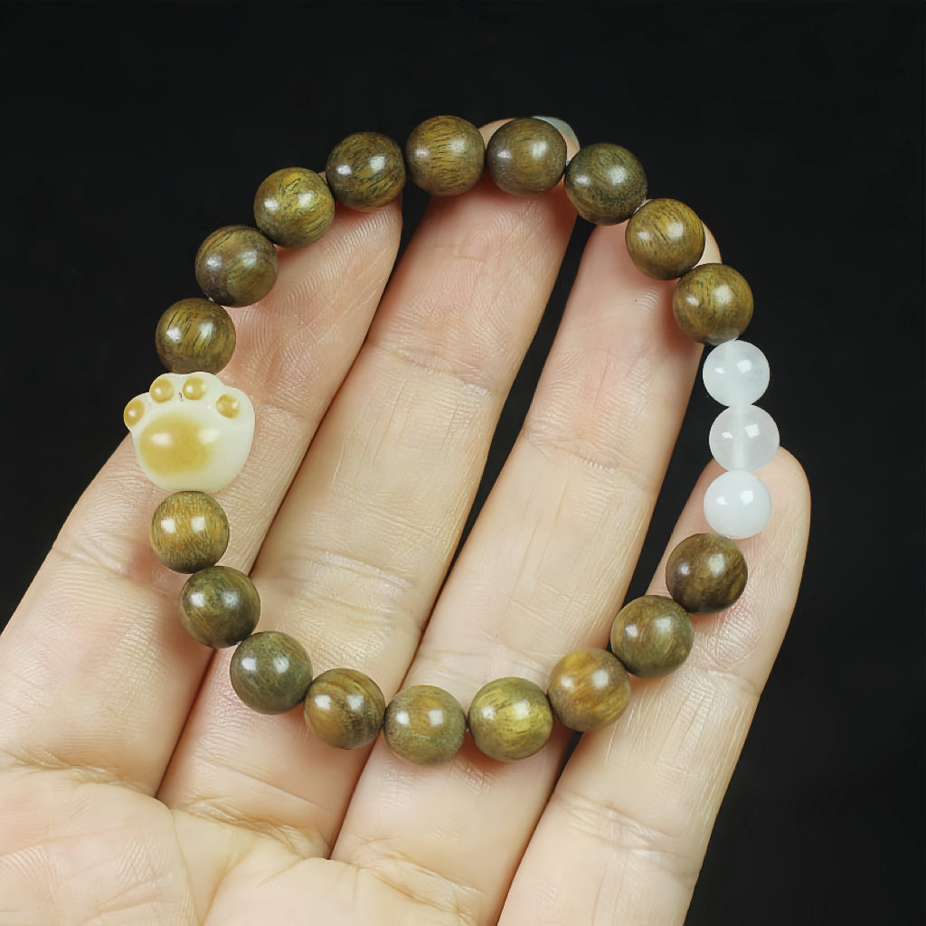 Brazalete de sándalo verde caprichoso de gato