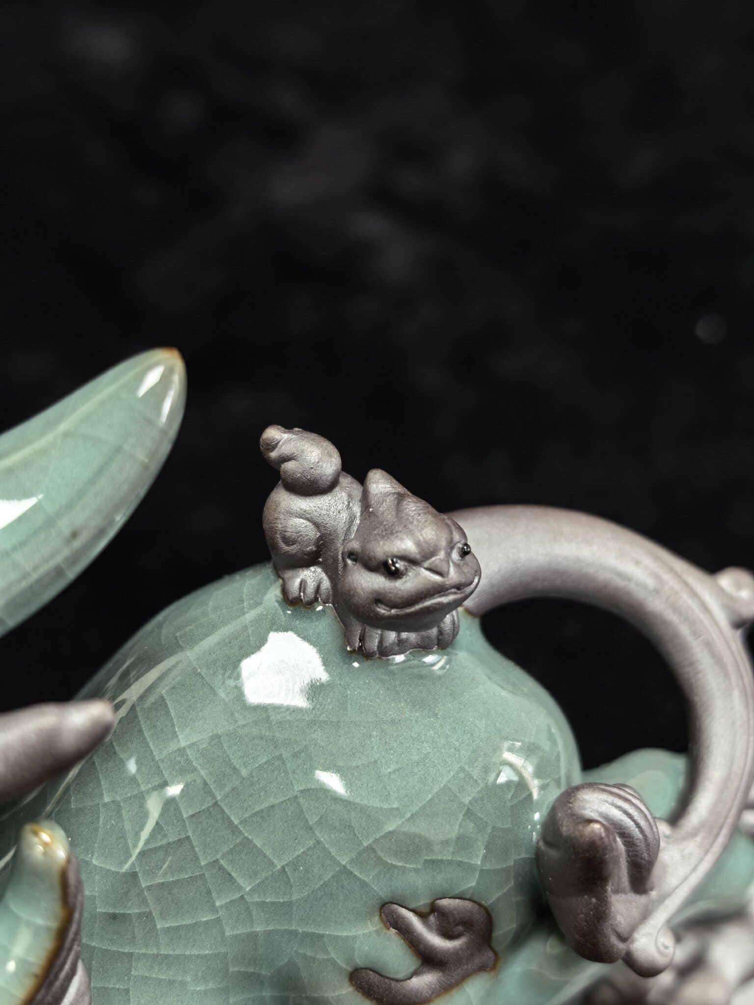Ge-Ware Celadon Pixiu: The Imperial Wealth Guardian