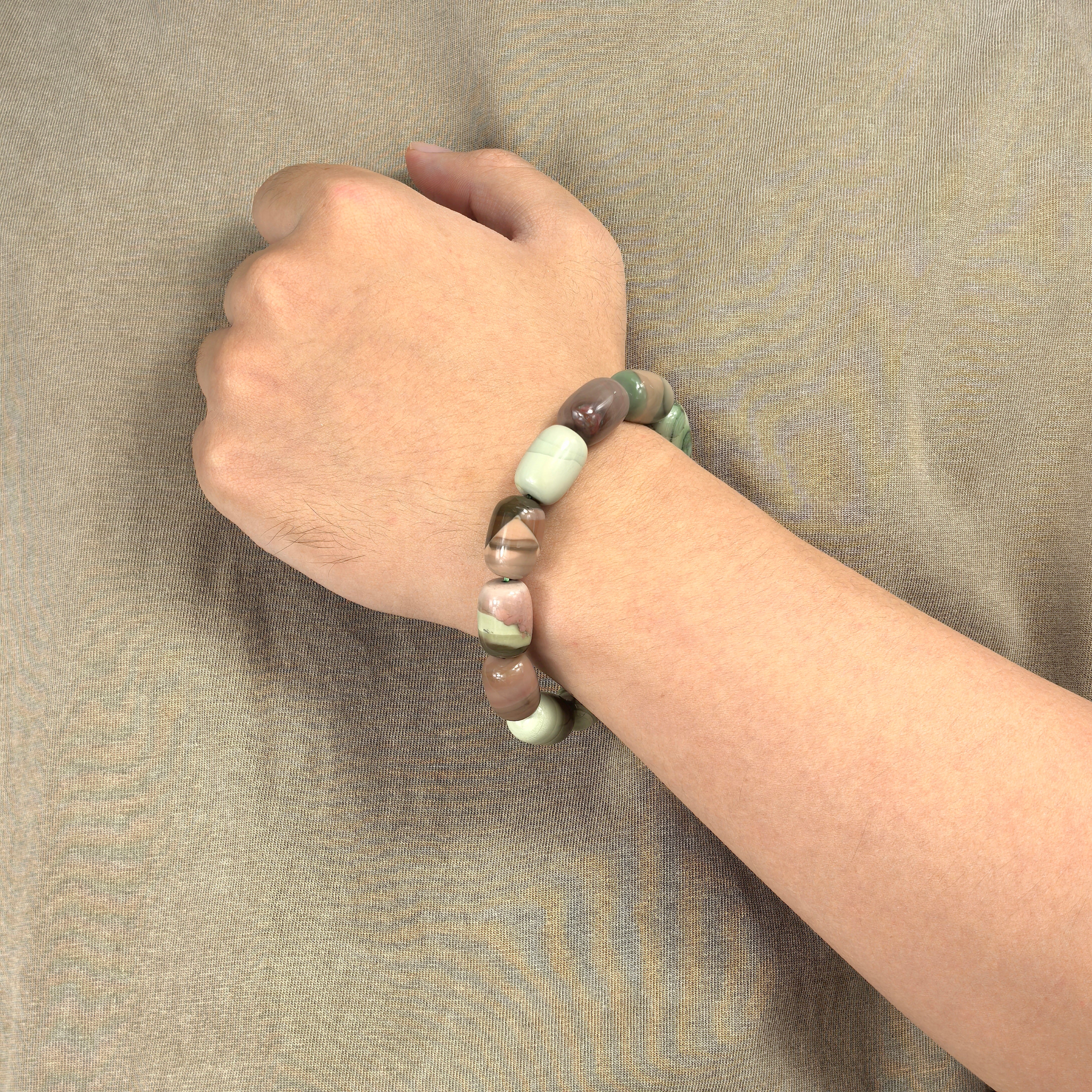 Alashan Agate Oval Bead Bracelet - Delicate Healing