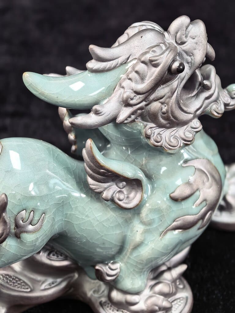 Pixiu Celadon Ge-Ware: O Guardião da Riqueza Imperial