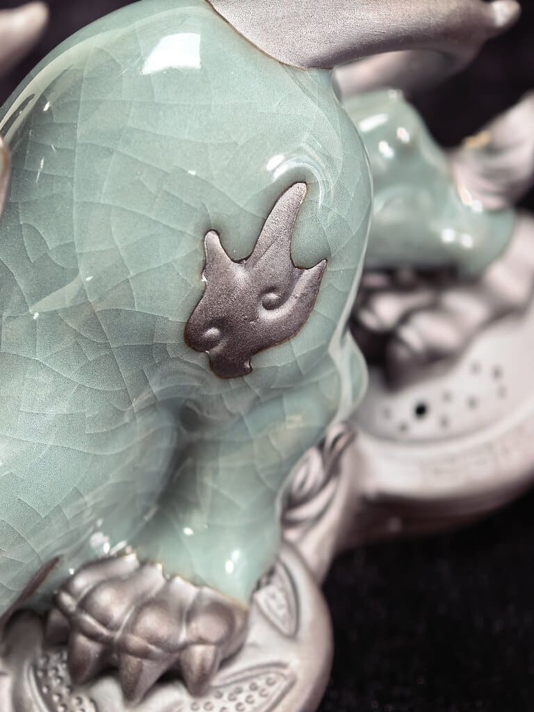 Pixiu Celadon Ge-Ware: O Guardião da Riqueza Imperial