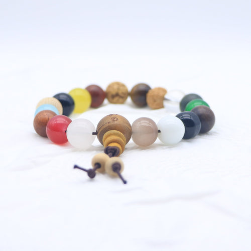 Eighteen Bead Bracelet - Fulfillment Of Wishes — view 6