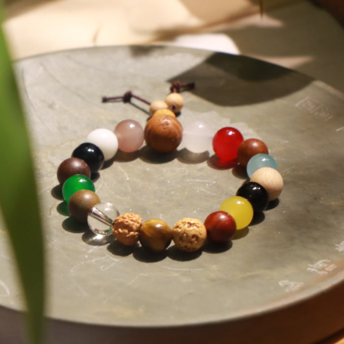 Eighteen Bead Bracelet - Fulfillment Of Wishes — close view