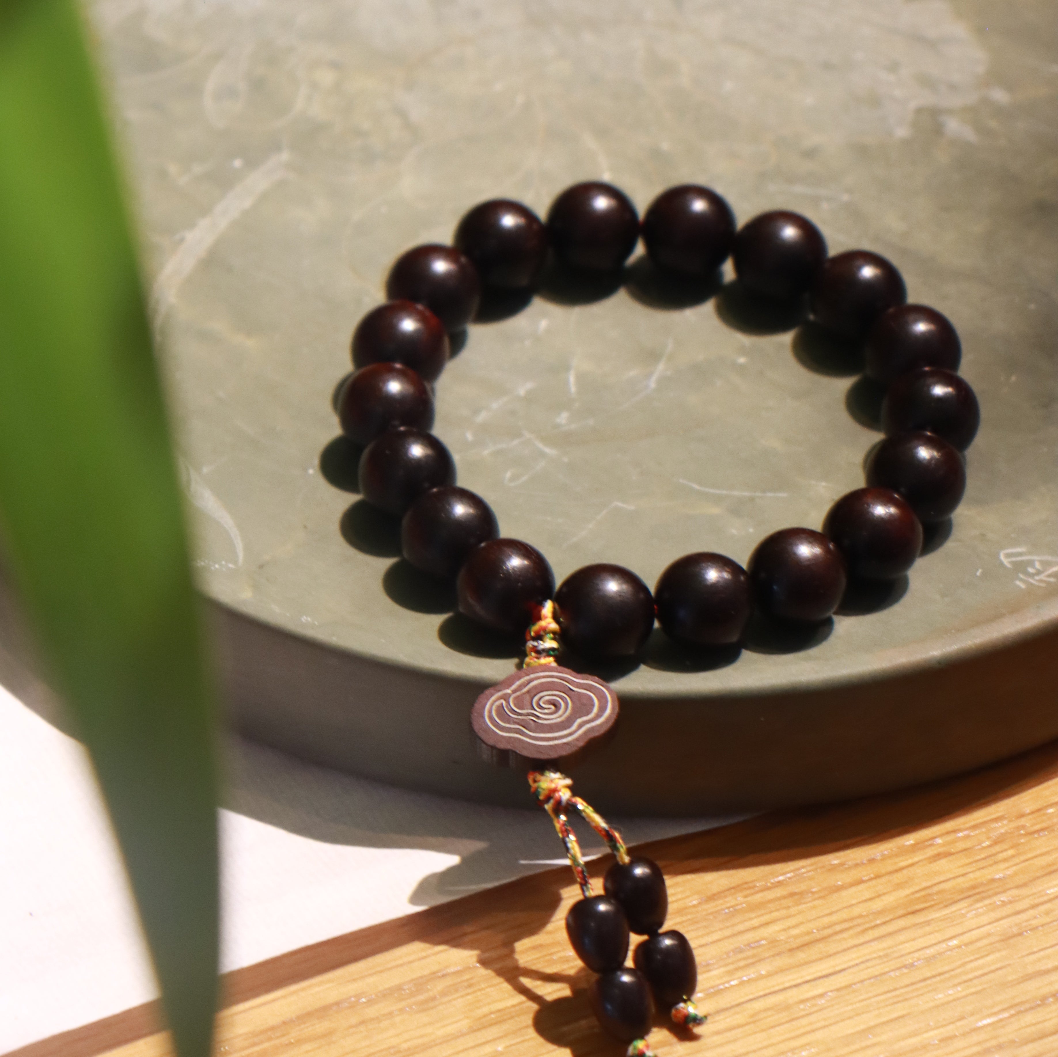 Small-leaf Red Sandalwood Bracelet - Serene Existence - Karmabless