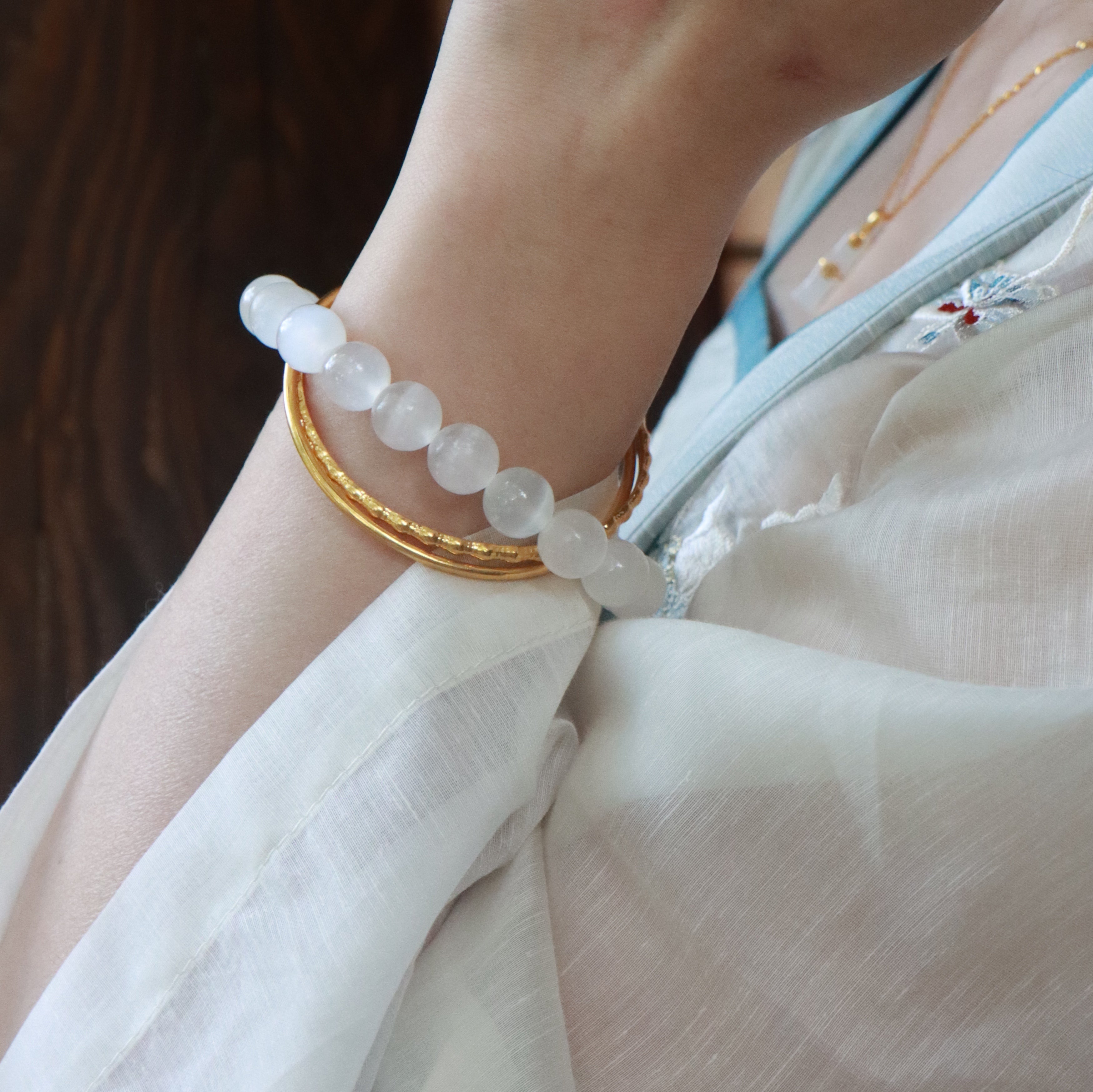 White Gypsum Stone Bracelet - Wise Thoughts - Karmabless