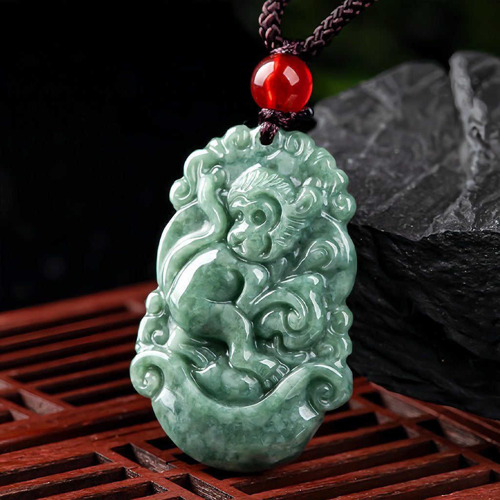 Colgante de animal del zodiaco de jadeíta natural